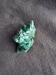 Sammets-malakit,  97gr  74mm