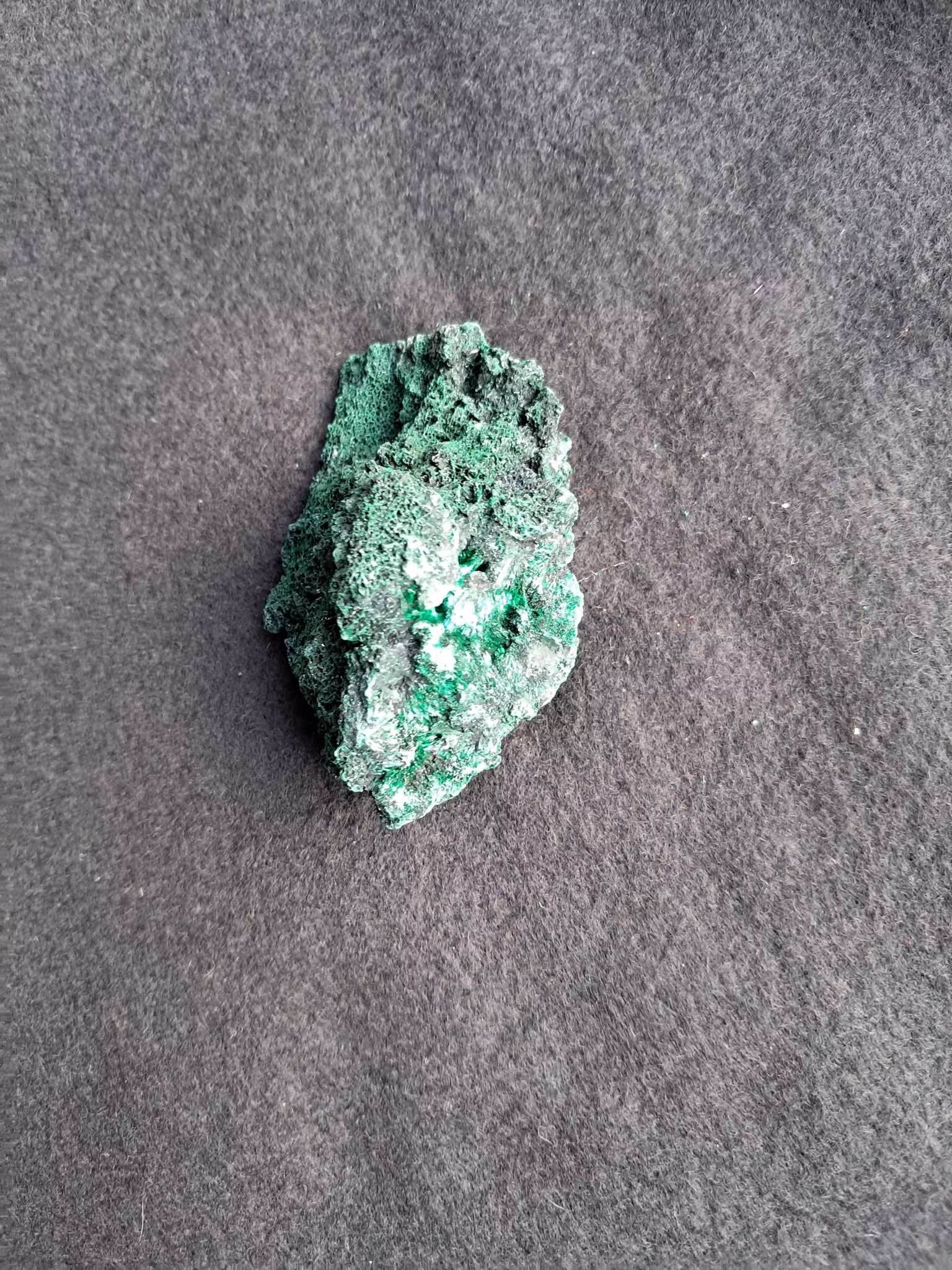 Sammets-malakit,  98gr  69mm