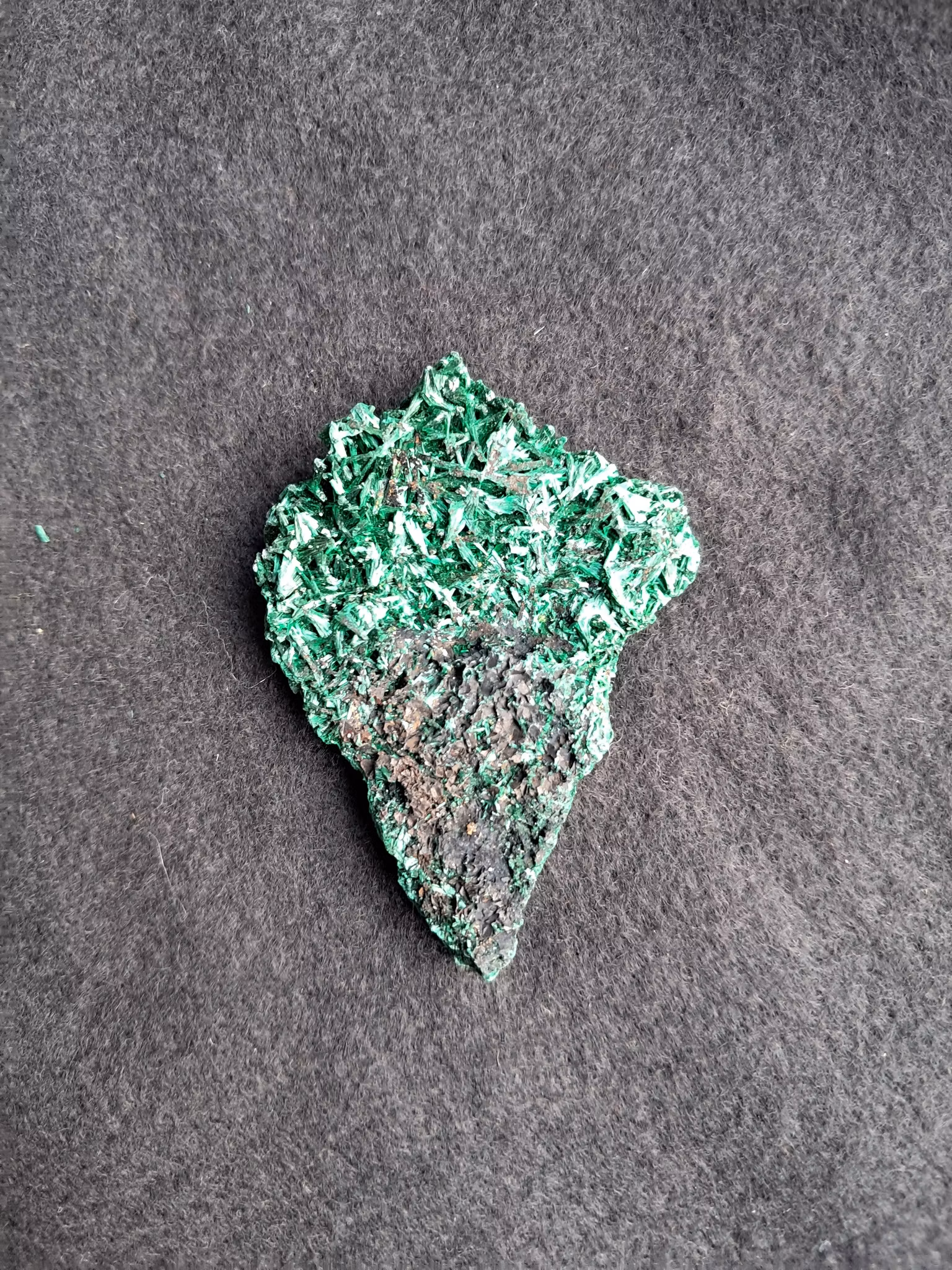 Sammets-malakit,  48gr  60mm  flat