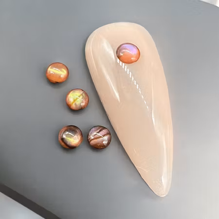 Snäckor röd runda 4mm 6 st