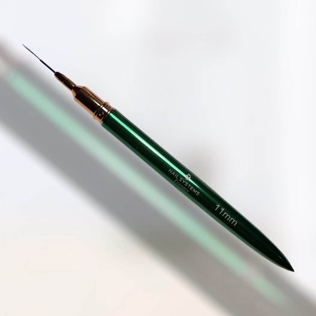 Thin Liner Brush