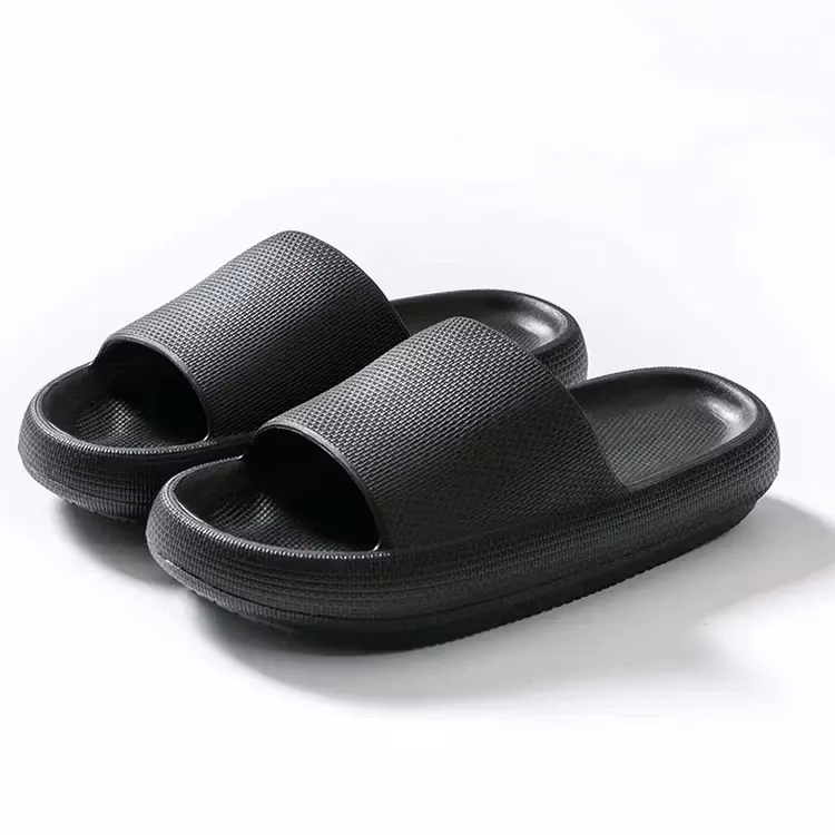 Støtabsorberende Cloud Slippers (svart)