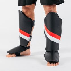 FUJI MAE: MUAY THAI ALOITTELIJAN SÄÄRISUOJAT