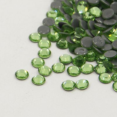 Hotfix rhinestone Peridot SS16
