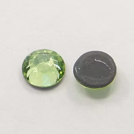Hotfix rhinestone Peridot SS16