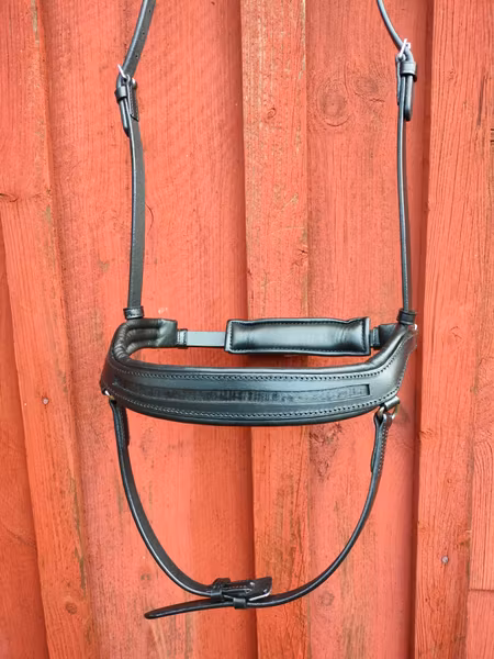 CN anatomisk nosgrimma med 8 mm kanal ponny-full