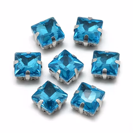 Sew on kristaller Deep Sky Blue glas 8x8mm