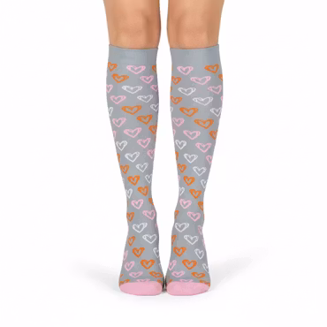 Stödstrumpa grå med hjärtan
