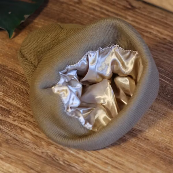Slouchy Satinlined Beanie - Raw Roots