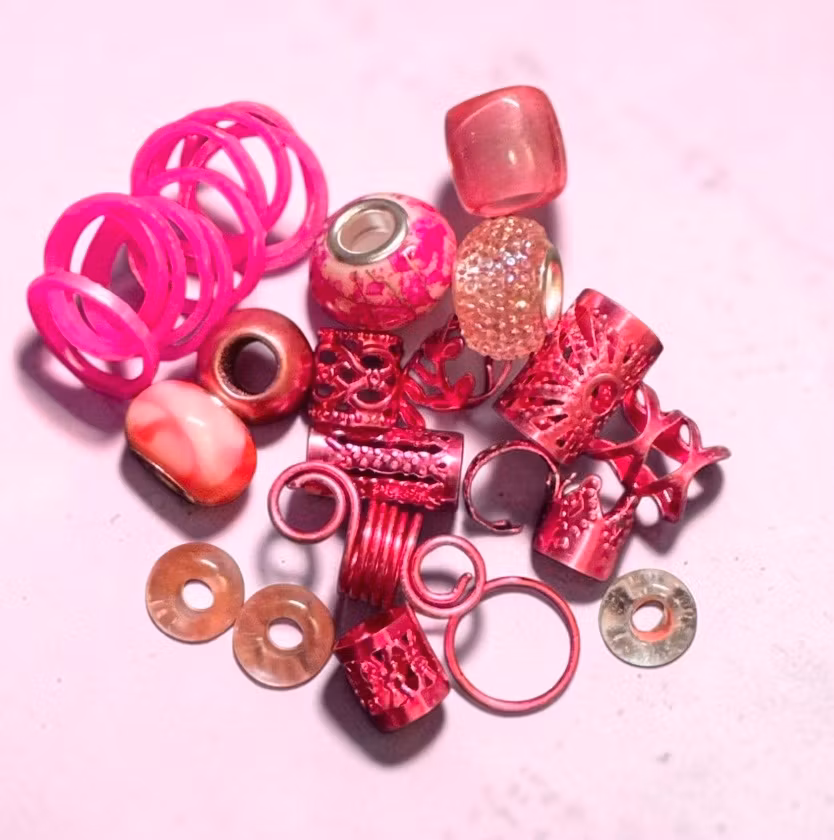 Rosa Utsmyckningar till Dreads