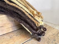 Lösa dreadlocks i äkta hår