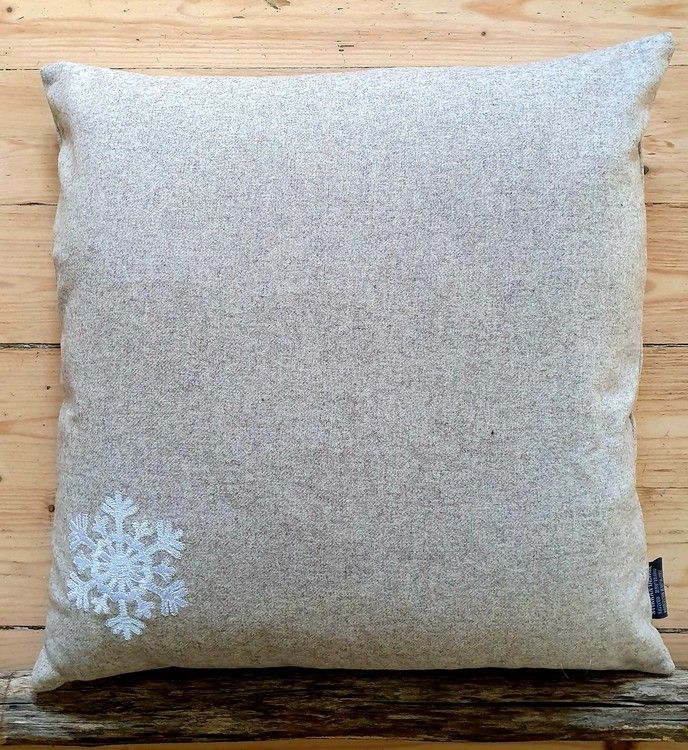 Snöflingekudde vänster