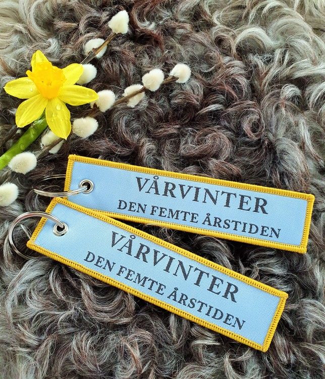 VÅRVINTER DEN FEMTE ÅRSTIDEN  Nyckelring/tag