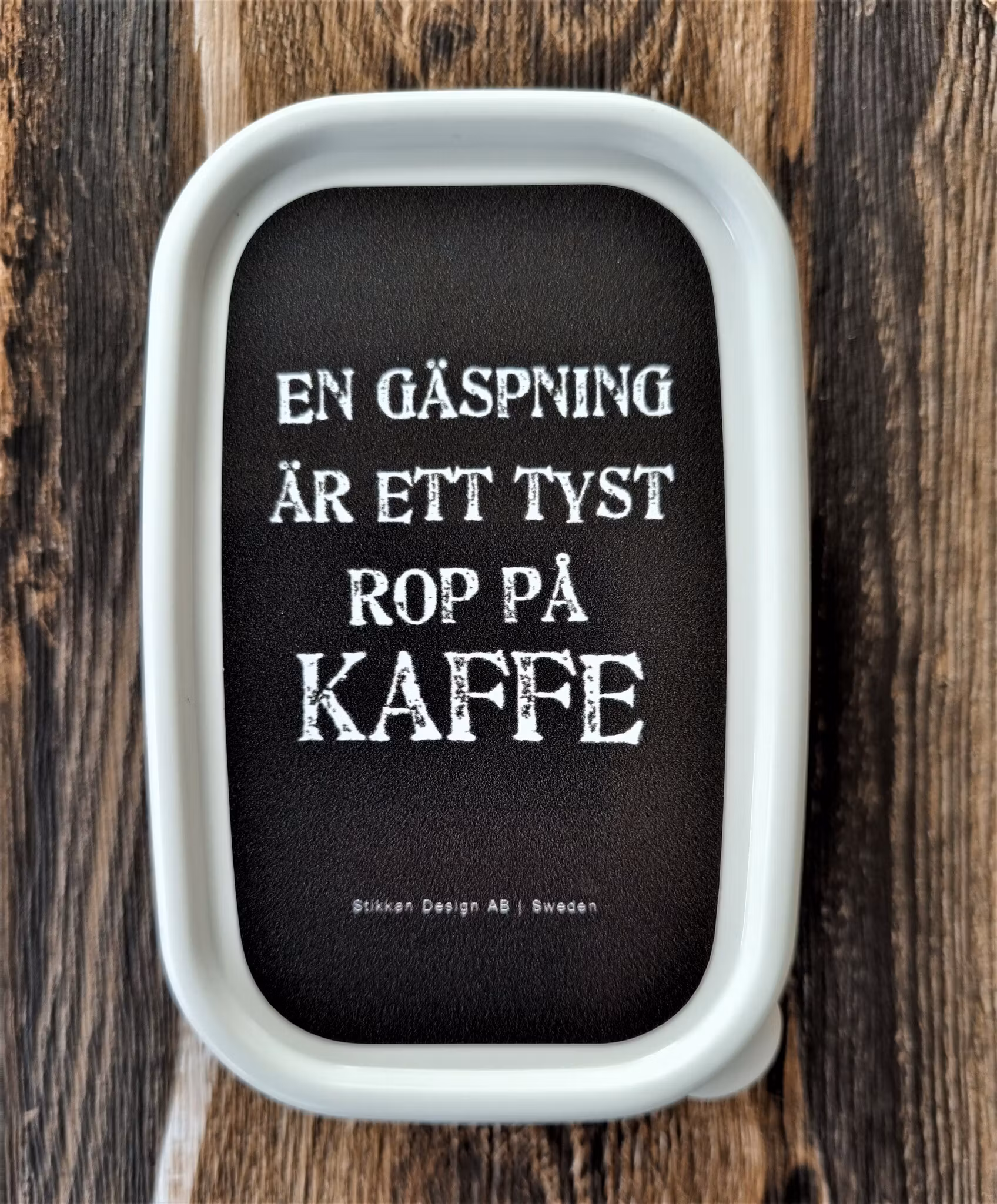 Mellislåda - En gäspning är ett tyst rop på kaffe