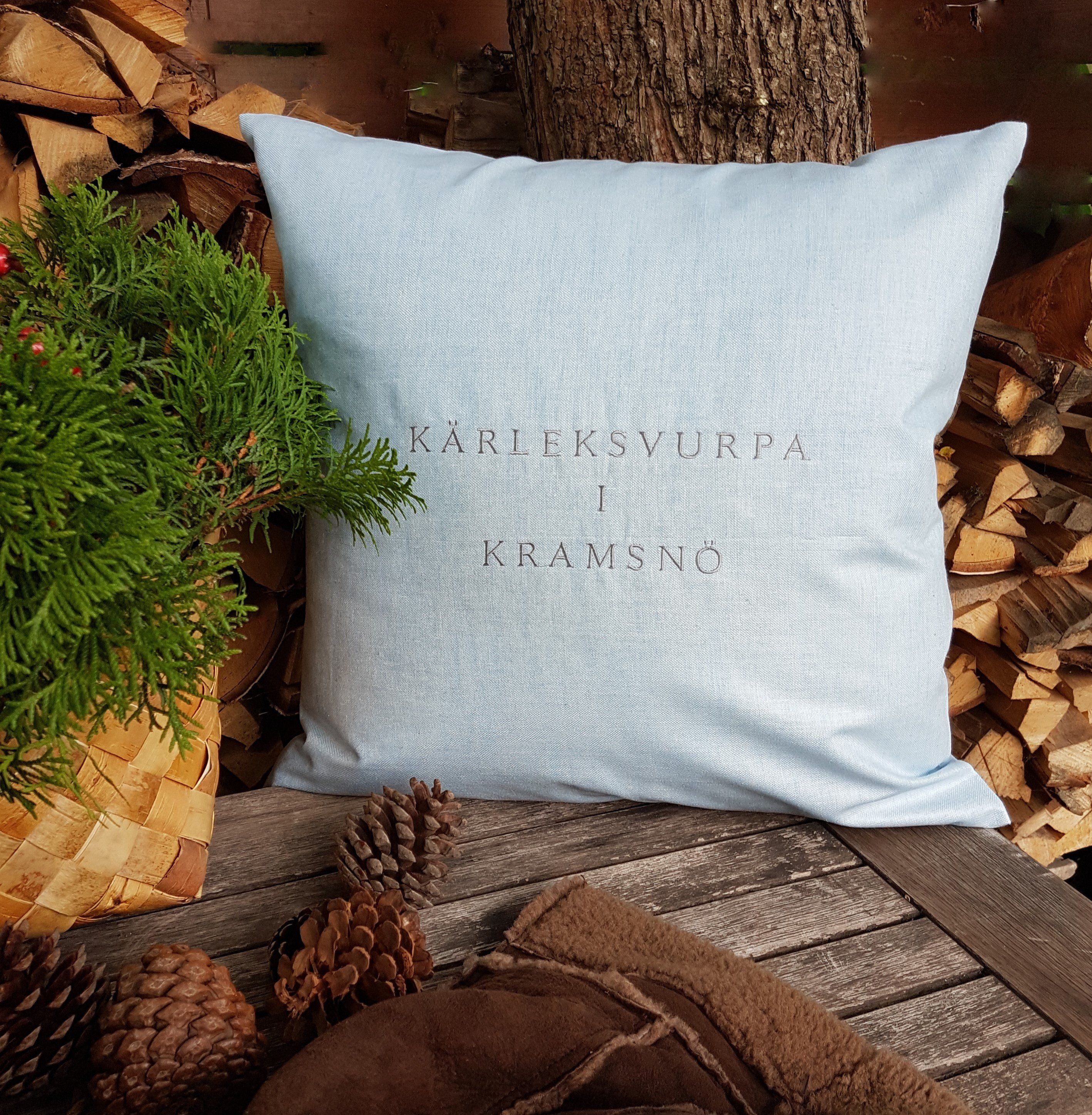 Kärleksvurpa i kramsnö