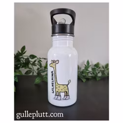 Personlig Vattenflaska m namn, giraff med stövlar