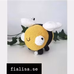 Virkad Speldosa, Gulleprutthumla