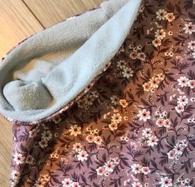Farmhouse Buff / Halsvärmare / Lila, rosa, off white