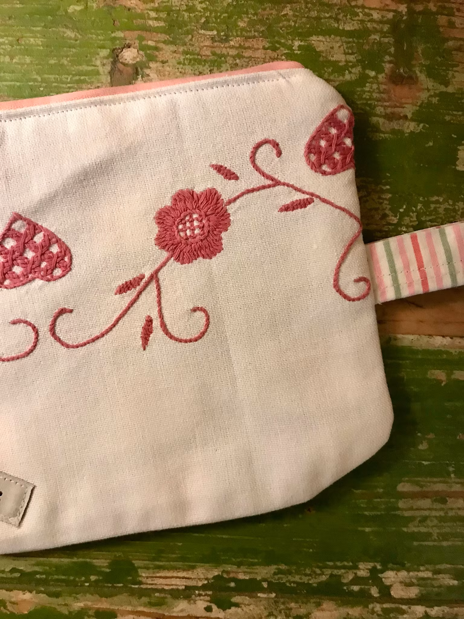 Broderat väska Rosa