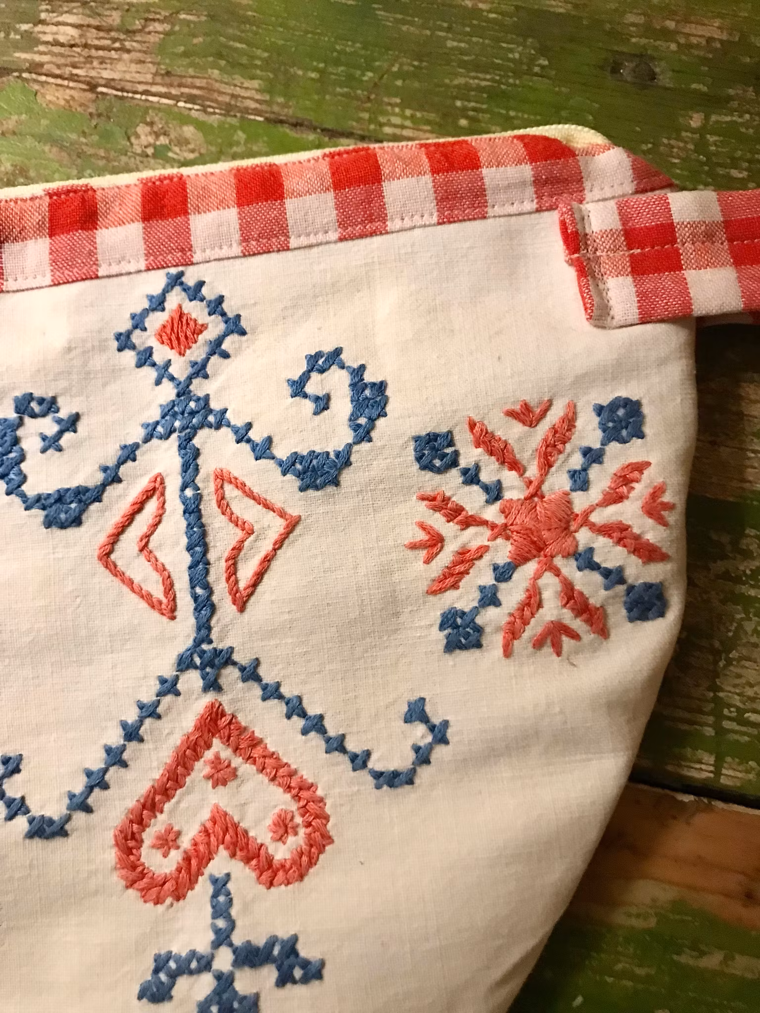 Broderat väska Röd, Vit; Blå