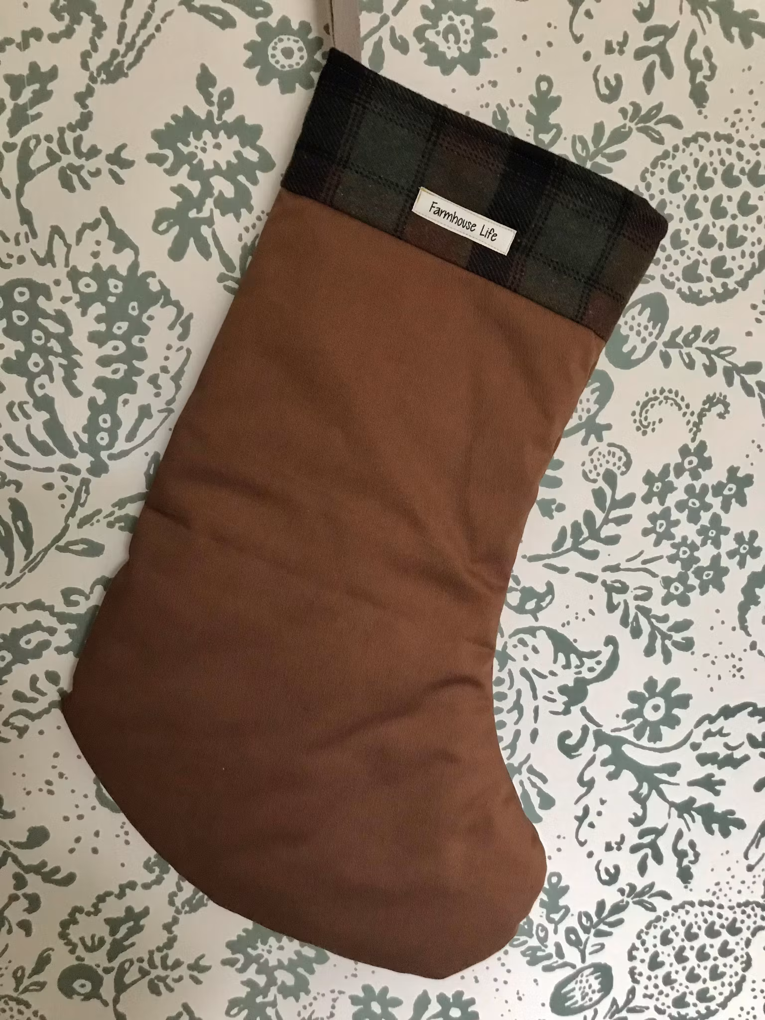 Stor Julstrumpa, Gran med tweed