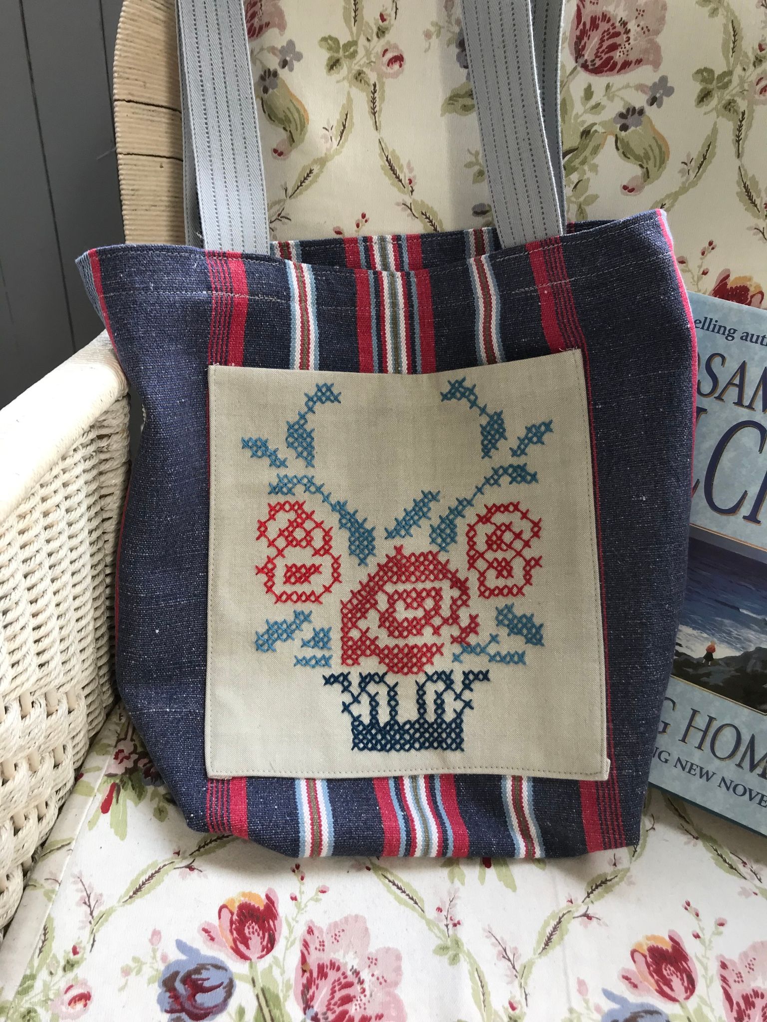 Handvävd linne väska / Handwoven linen tote bag.