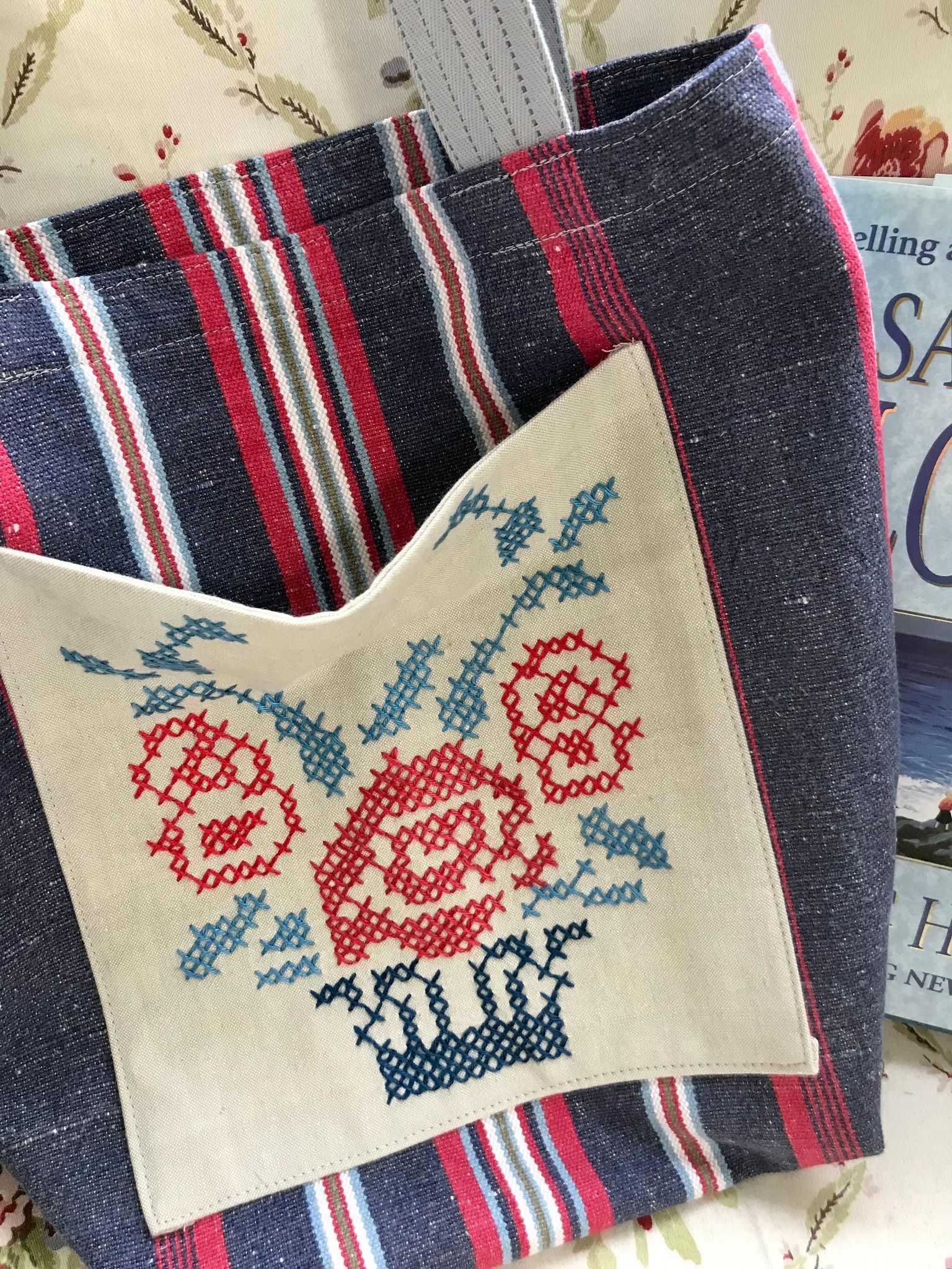 Handvävd linne väska / Handwoven linen tote bag.