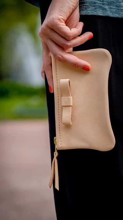 VIP iPhone Wallet - Natur