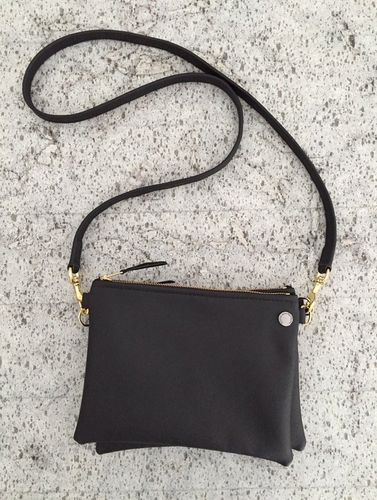 Double VIP Shoulder Bag Black - Dubbel axelväska i läder