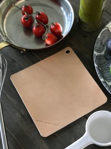 Leather Trivet - Grytunderlägg i läder