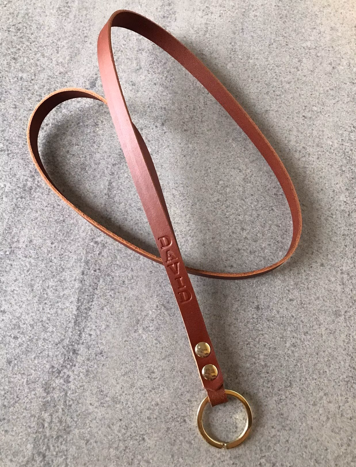 Leather Key Strap - Nyckelband i läder med personlig text