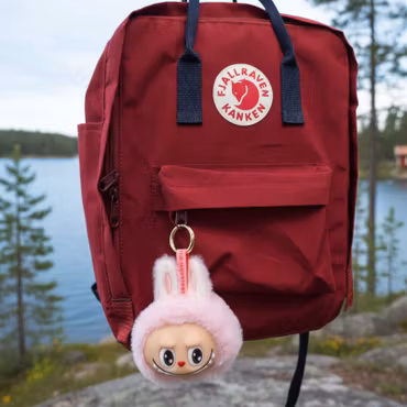 Lafufu The Monster Head Charm – Finns i Rosa & Brun