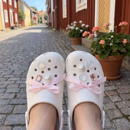 Pearl & Bow charms till skor med hål 9-pack – rosa rosetter