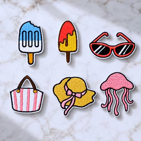 Påstrykbara tygmärken sommar 6-pack – broderade strykmärken med strandmotiv