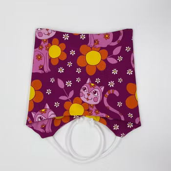 Knytelue med katter, str.1-2år