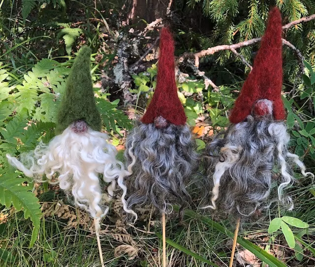 Tovad tomte på pinne
