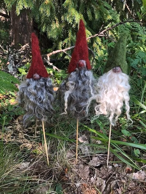 Tovad tomte på pinne