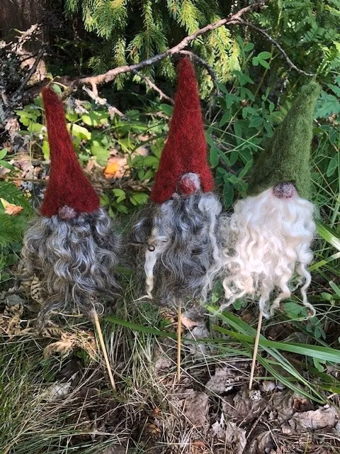 Tovad tomte på pinne