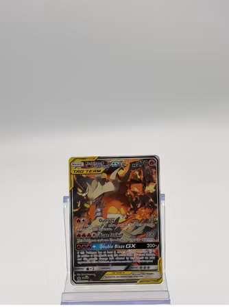 Reshiram & Charizard GX
