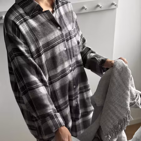 Pyjamasset Arjeplog Svart/Grå/Vit – Flanellpyjamas i ekologisk bomull