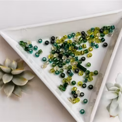 Seedbeads 2mm Grön mix 5g
