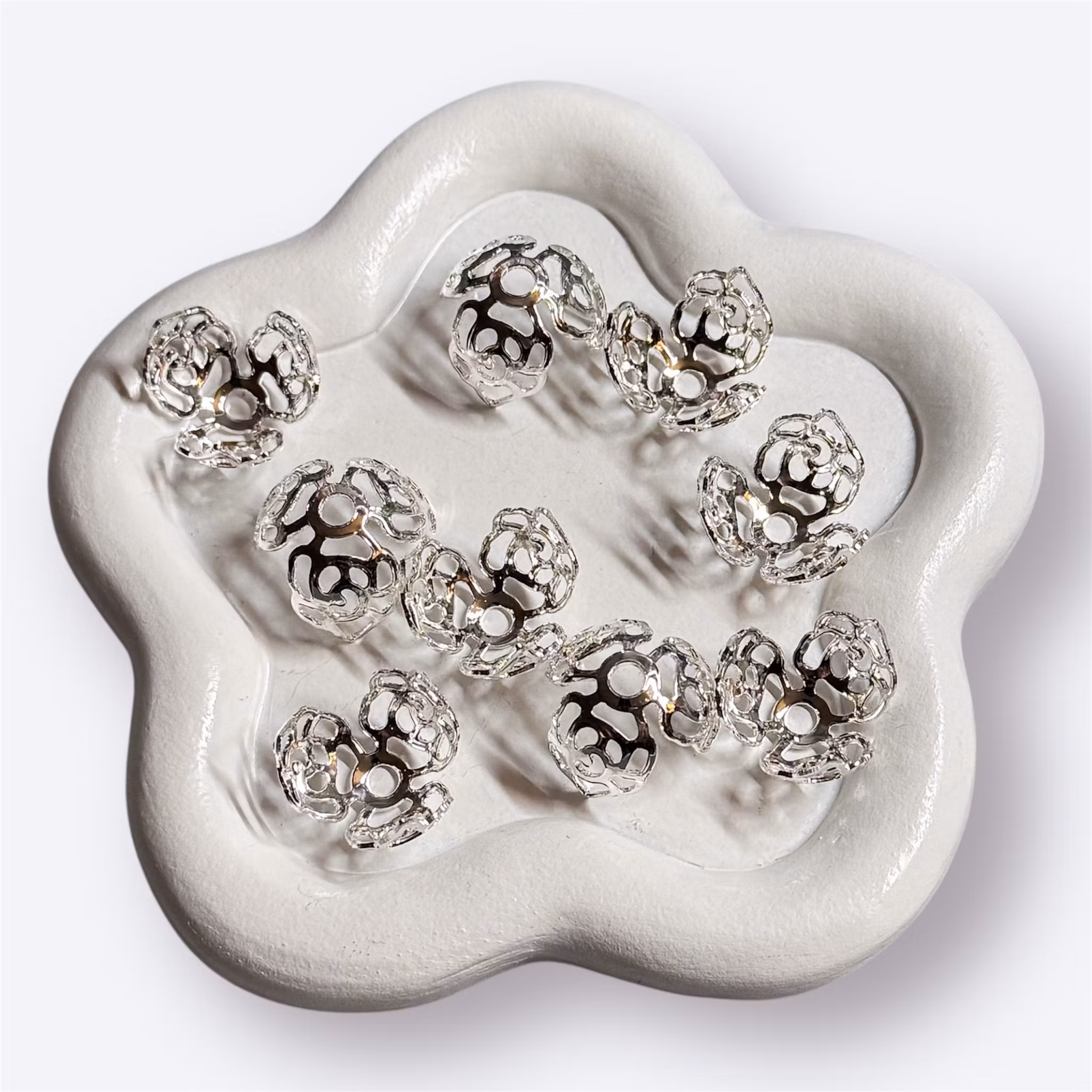 Pärlhatt "Spets" 16mm SILVER 10st