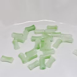 Glaspärlor bamboo Grön 15st