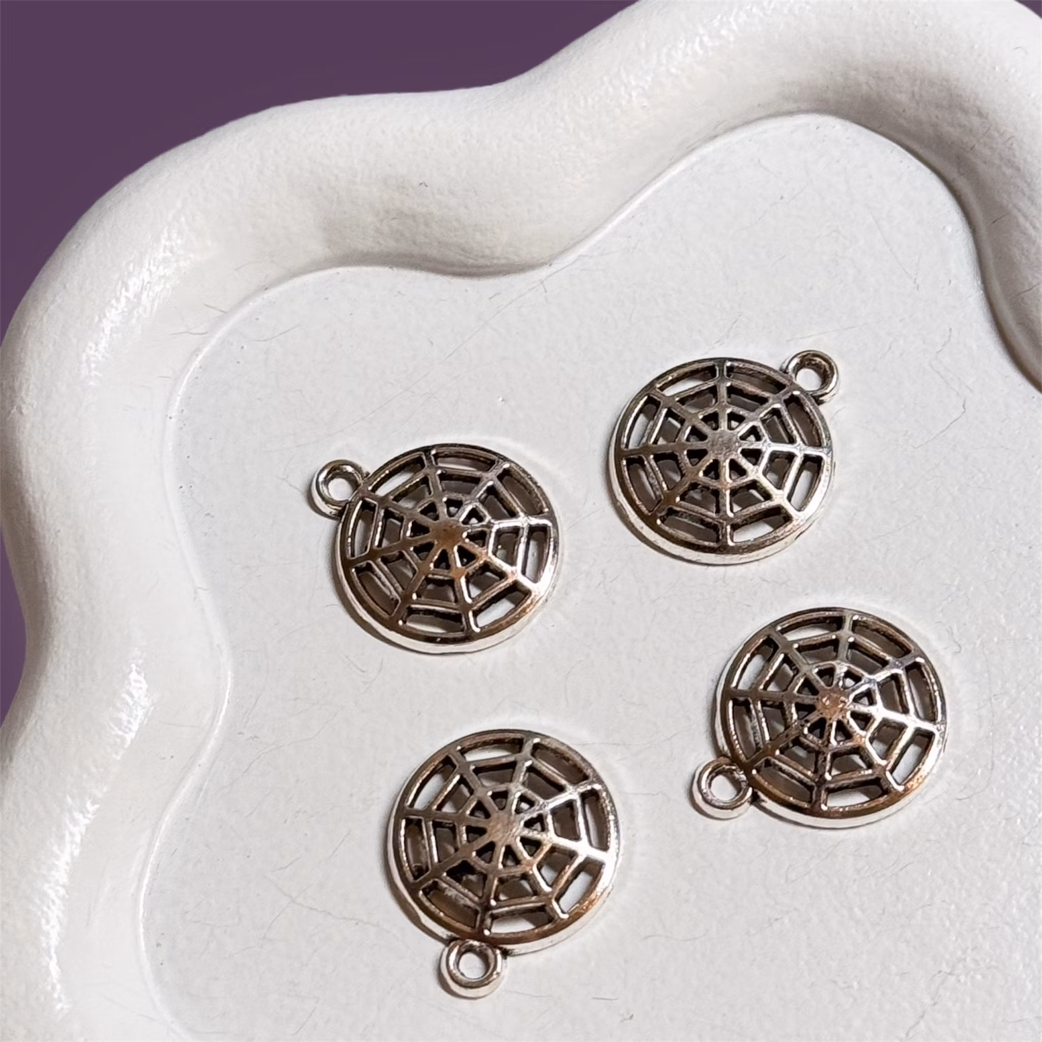 Berlock spindelnät 1st