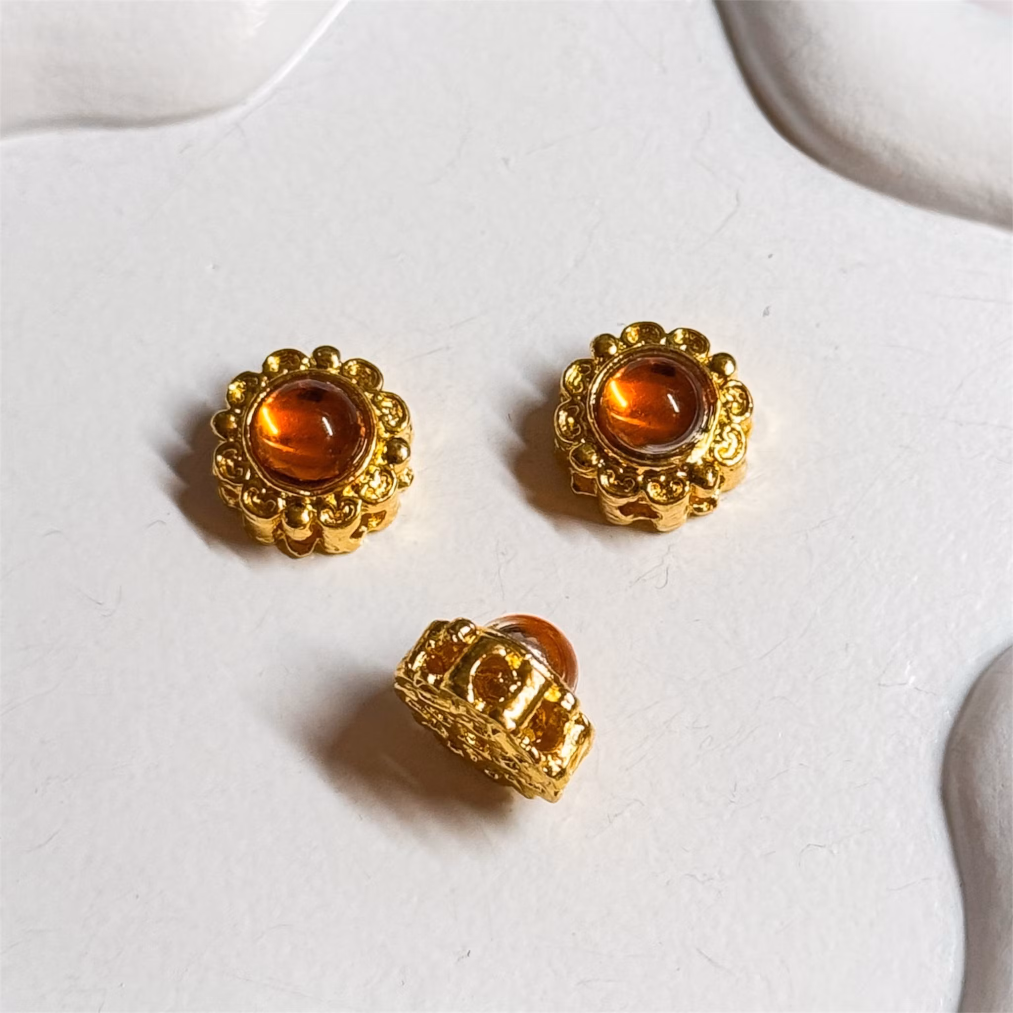 Multihålspärlor "8 hål" Guld - Välj färg 1st