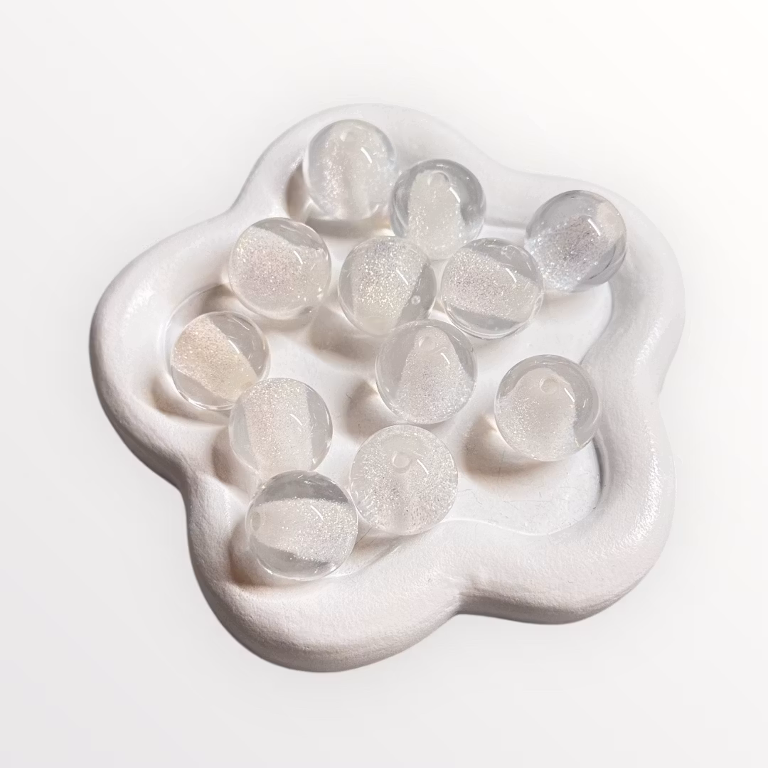 16mm Halvglitter pärla Vit 1st