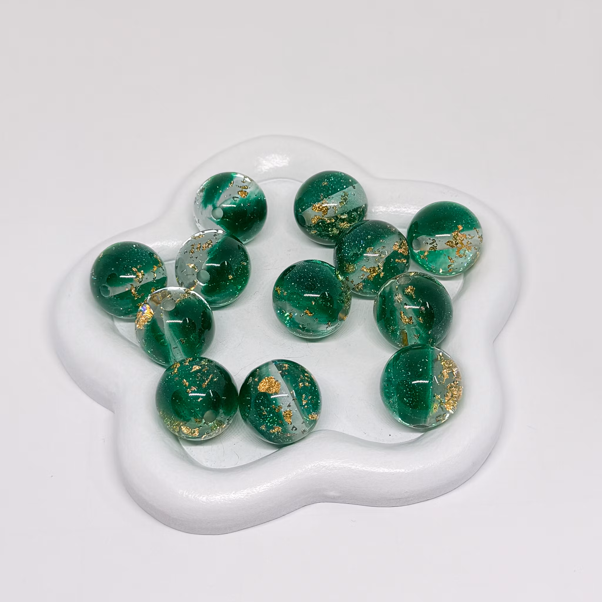 16mm Glitter/gold flakes Grön 1st