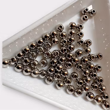 4mm Mellandelar plast silver 100st