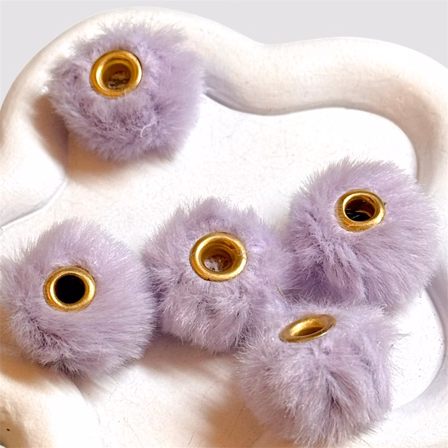 Fluffpärlor/spacer Ljuslila 1st