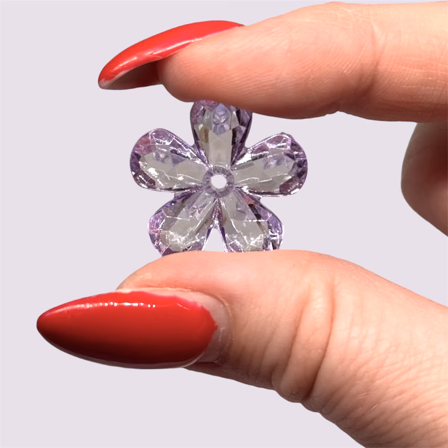 Akrylblommor m. hål 2x2cm Lila 10st